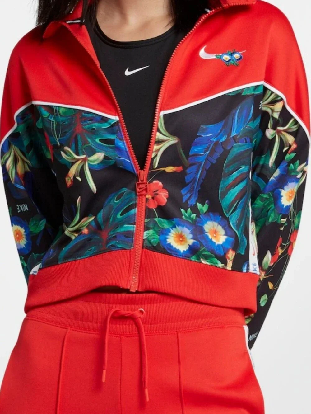 Nike Sportswear Hyper Femme tracksuit, Size XS